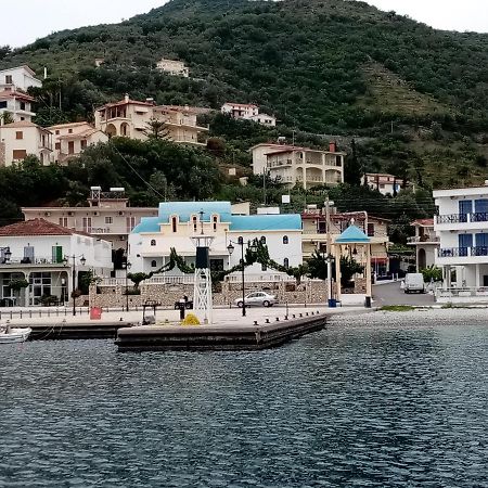 Kotsifas Rooms Tyros Exterior photo