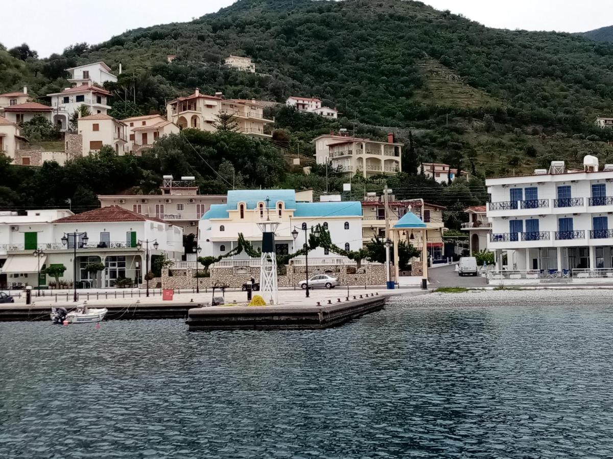 Kotsifas Rooms Tyros Exterior photo